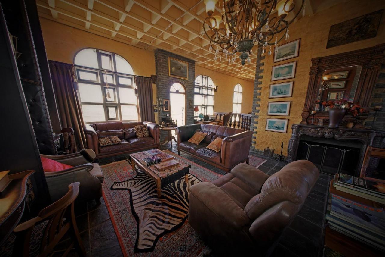 Bygracealone Manor Hotel Outeniekwa Buitenkant foto