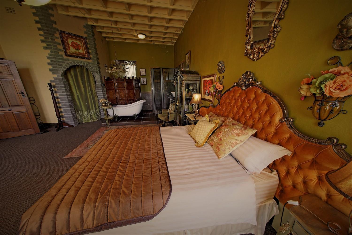 Bygracealone Manor Hotel Outeniekwa Buitenkant foto